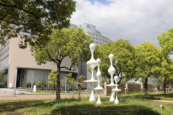 なぎさ公園内のアート