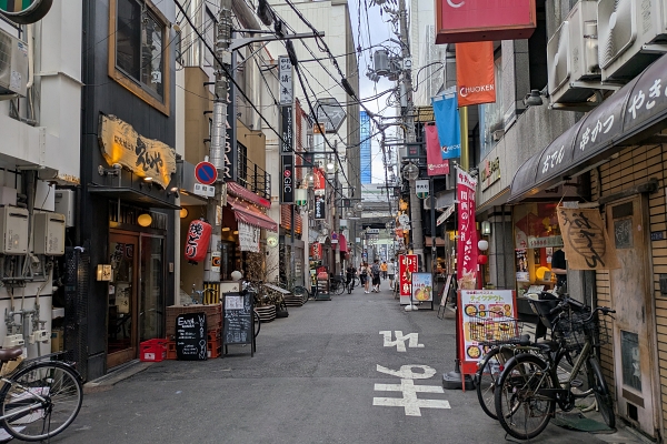 座裏